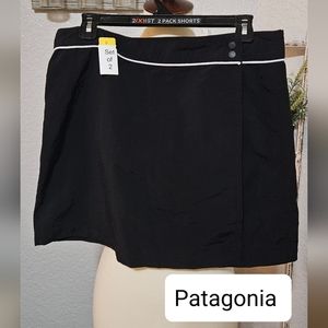 Patagonia Black Skirt Set with White Piping